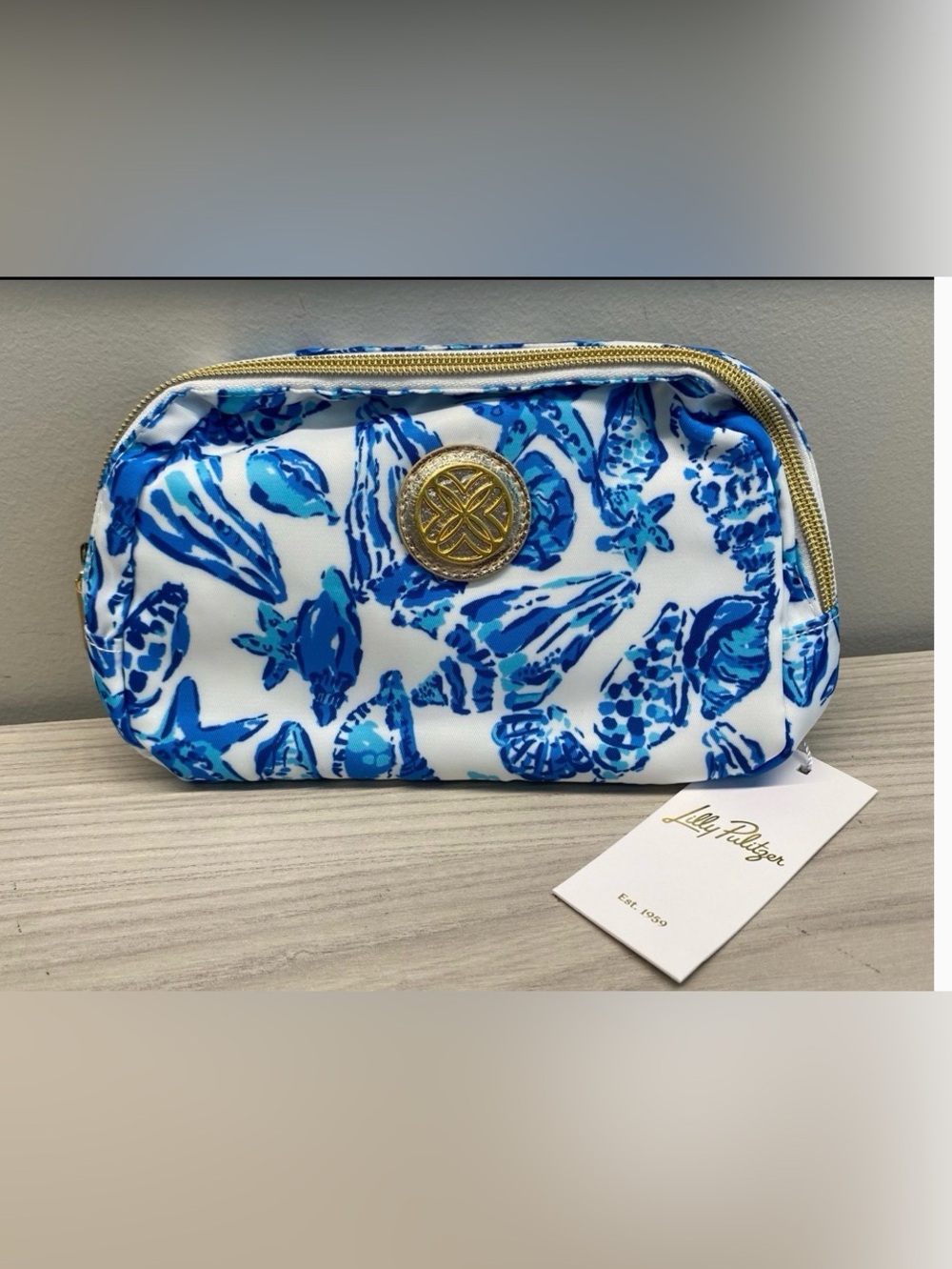 Lilly Pulitzer Jeanie White Blue Shell Belt Bag